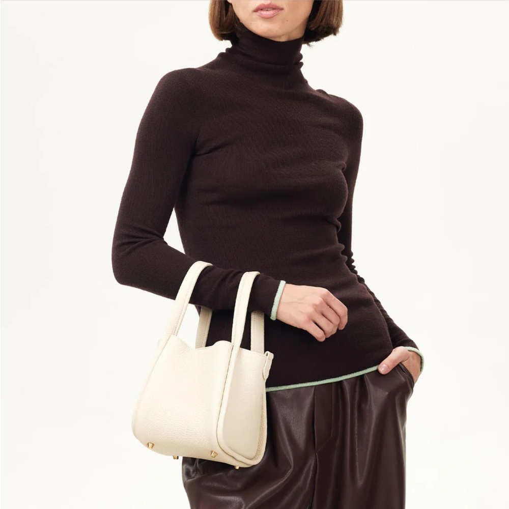 Songmont song bag small in creamy white